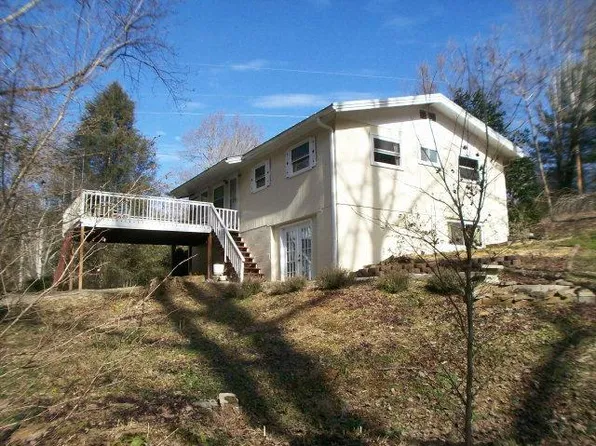 601 Riverbend Rd, Franklin, NC 28734