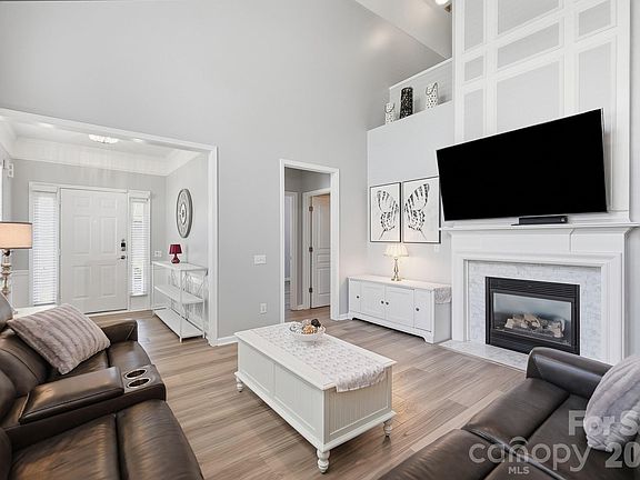5th image of 8530 Heron Glen Dr