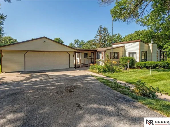 18905 Lafayette St, Washington, NE 68068