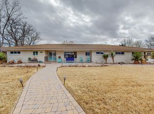 624 Solar Rd NW, Albuquerque, NM 87107