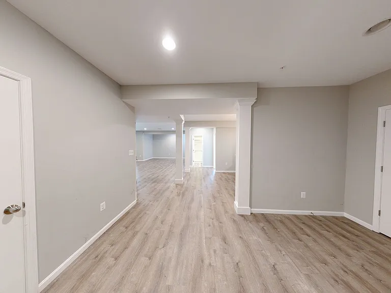 2604 Brooke Grove Rd — Photo 24