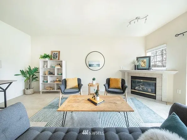 1800 NE 40th St Unit D303, Renton, WA 98056
