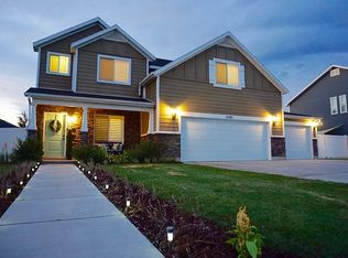 2182 W Loveland Ln, Farmington, UT 84025