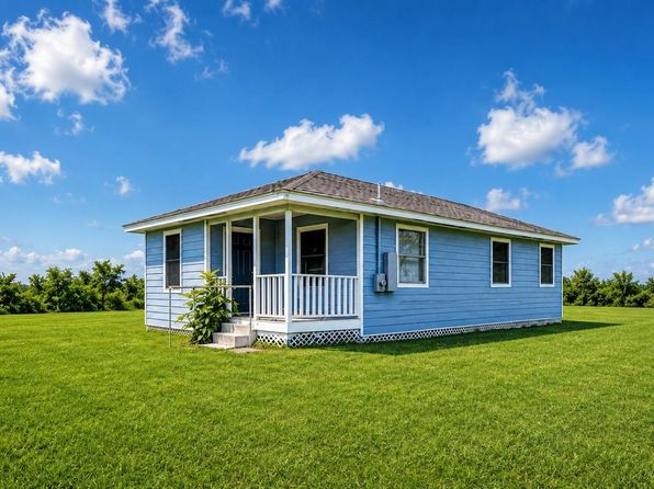 Pine St, Rosharon, TX