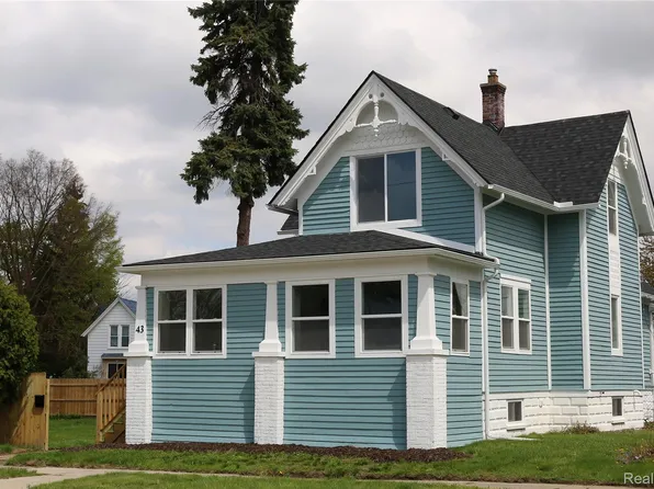 43 Rathbone St S, Mount Clemens, MI 48043