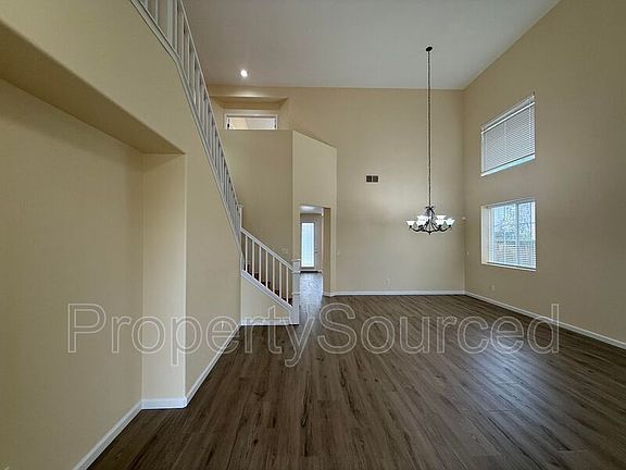 5th image of 1830 Persimmon Way