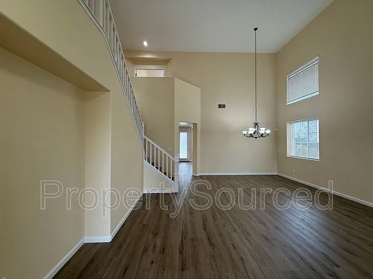 1830 Persimmon Way — Photo 5