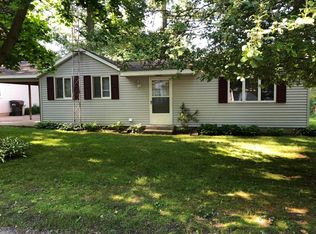 66465 Oak St, Dowagiac, MI 49047