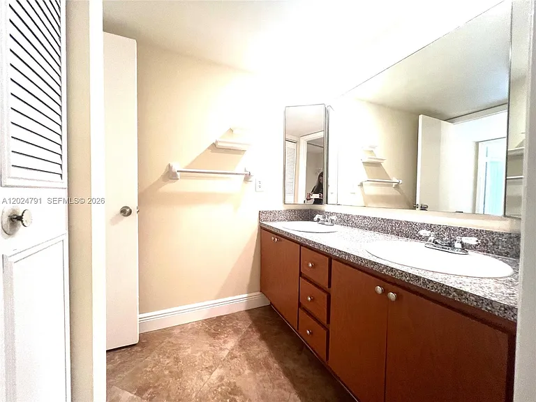 246 Woodland Rd #246 — Photo 13