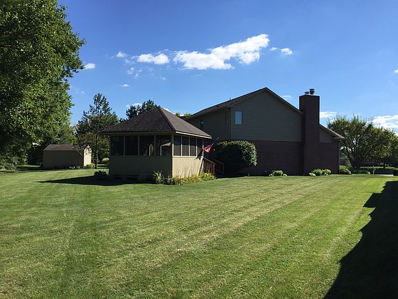 4th image of 9038 New Harmony Cir
