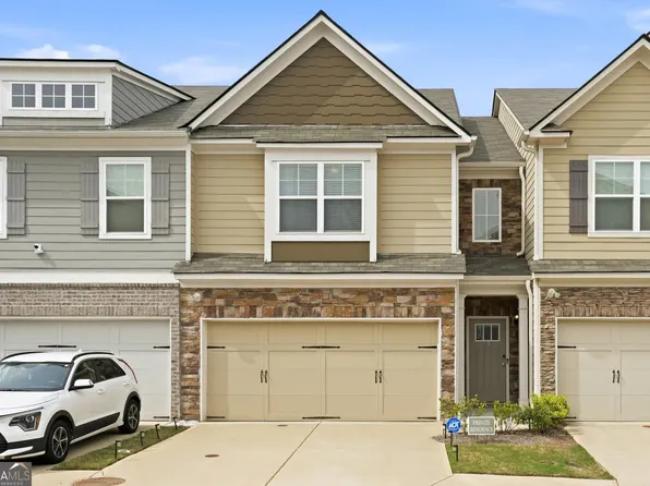 7757 Medieval St, Fairburn, GA 30213