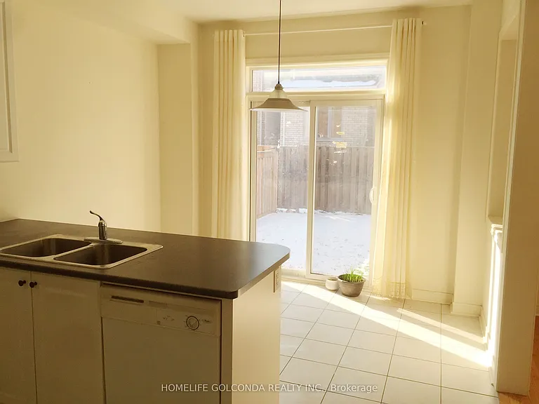 34 Prebble Dr — Photo 5