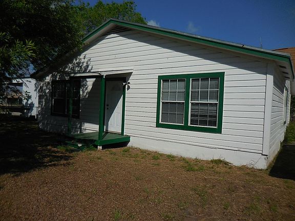 2nd image of 628 Austin St W