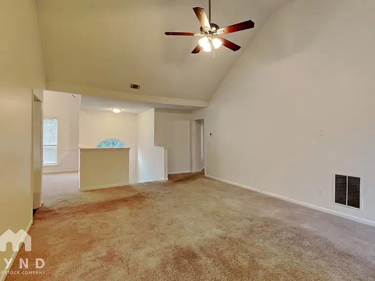 7822 Bar Harbor Dr — Photo 8