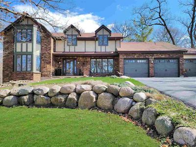 12325 N Ledges Dr, Roscoe, IL, 61073