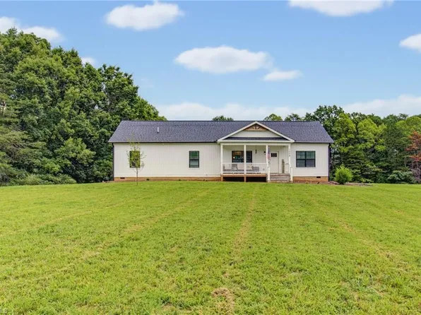 1500 Slate Rd, King, NC 27021