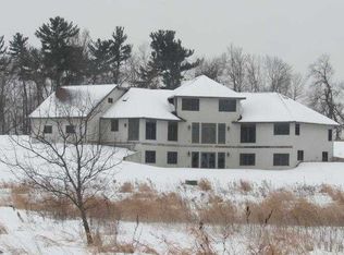 W10675 County Rd Tt, Hortonville, WI 54944