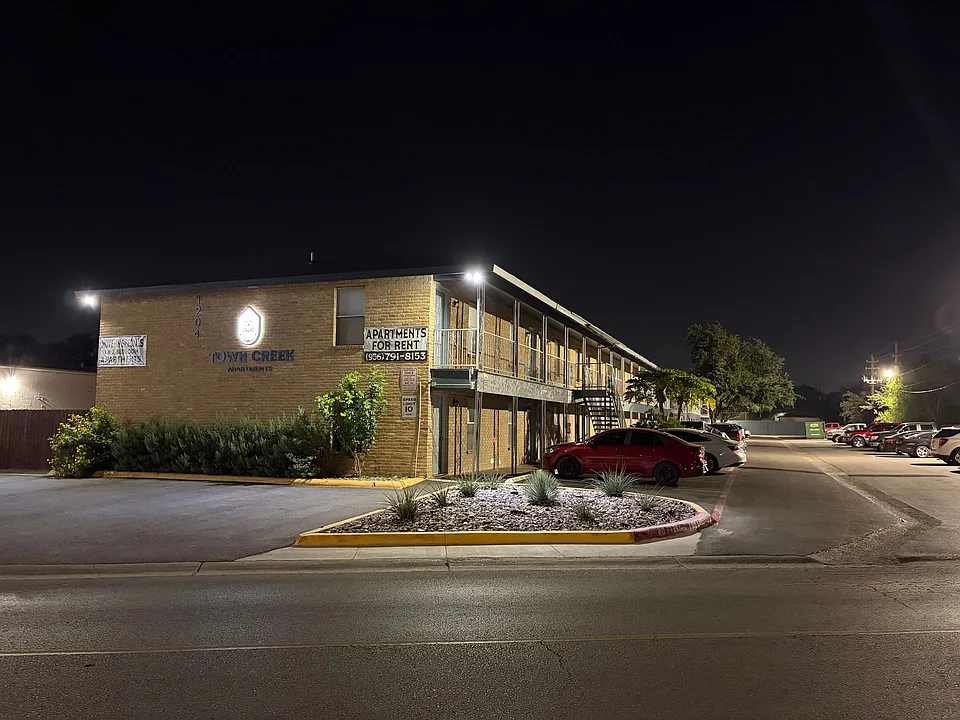 Town Creek Apartments