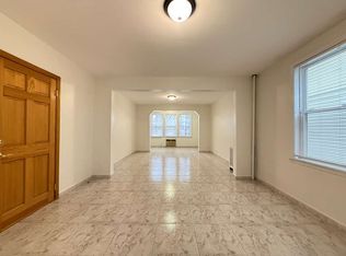 8207 Myrtle Ave #1R, Ridgewood, NY