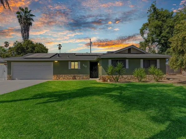 215 S Gloria Avenue, Dinuba, CA 93618