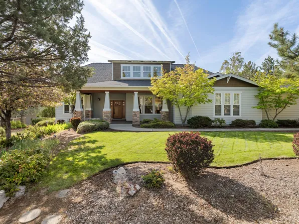 8866 Merlin Dr, Redmond, OR 97756