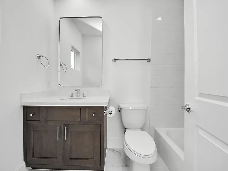 4005 Woodshire Village Est — Photo 11