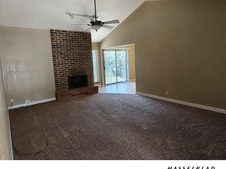 4433 Brandt Dr — Photo 4