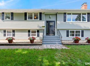 7 Field Drive, Simsbury, CT 06070