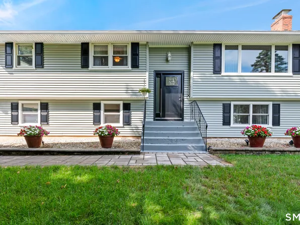 7 Field Drive, Simsbury, CT 06070