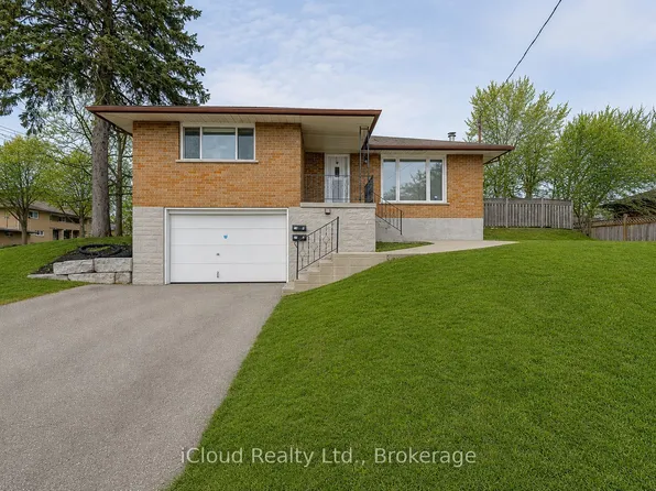 28 Hoffman St, Kitchener, ON N2M 3M7
