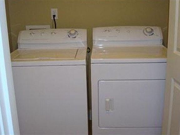 Full Size Washer and Dryer