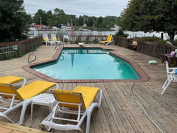 Rock Hold Creek and pool