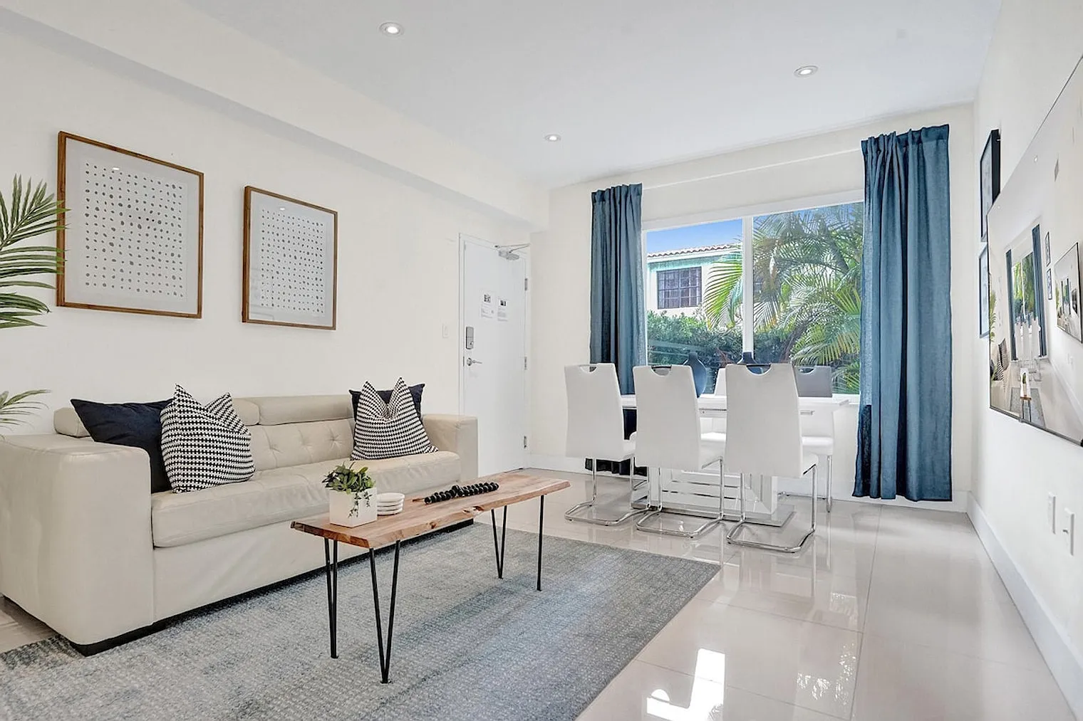 2 bed, 2.0 bath, 1076 sqft, $8,166 — Photo 1
