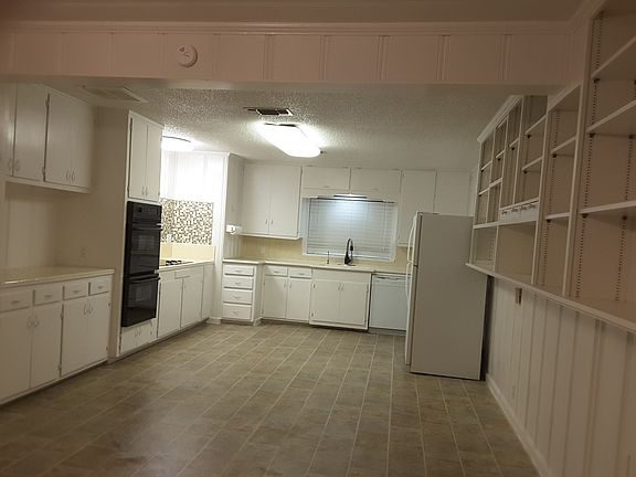 All appliances  included