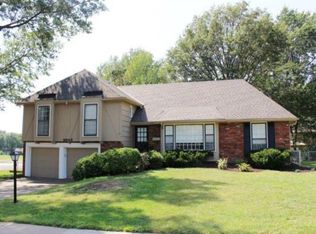 9648 Dearborn St, Overland Park, KS 66207