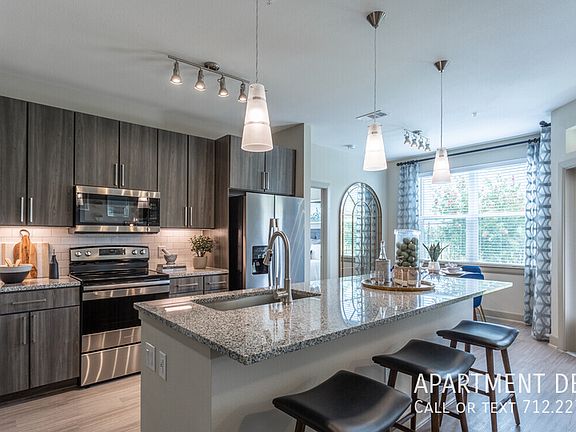 3rd image of 3306 Bay Area Blvd #1646