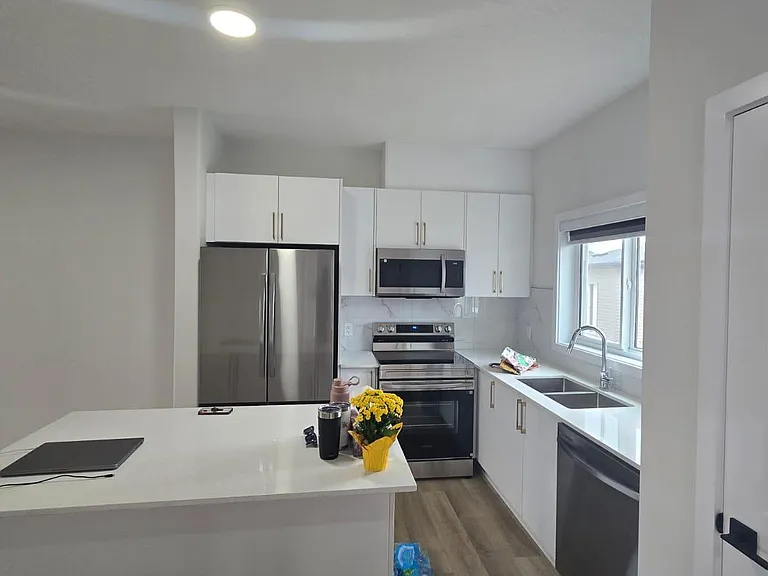 336 Munn Way — Photo 3