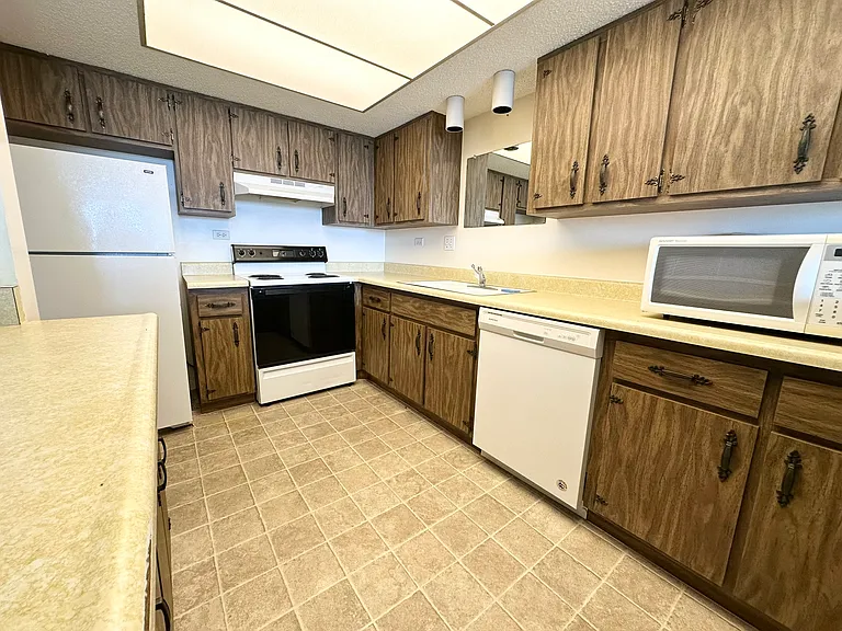 450 Treasure Island Cswy #609 — Photo 15