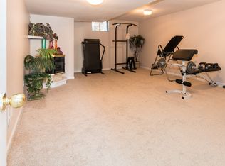 10 Forsythia Ct, Lafayette Hill, PA 19444