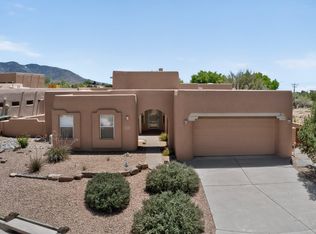 8203 Indigo Ct NE, Albuquerque, NM 87122