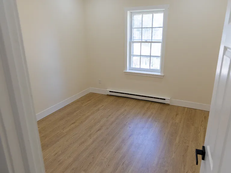 11 Jefferson St #2B — Photo 8
