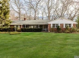 116 Huntington Bay Rd, Huntington, NY 11743