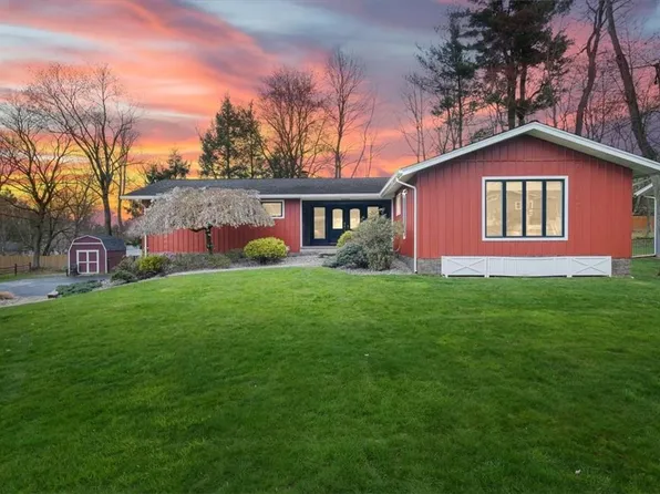 17 Scenic Drive, Poughkeepsie, NY 12603