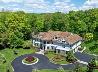 1227 Ponus Rdg, New Canaan, CT 06840