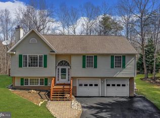 6517 Wincewood Dr, Marshall, VA 20115