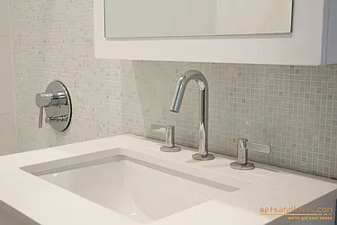 Rented by aptsandlofts.com