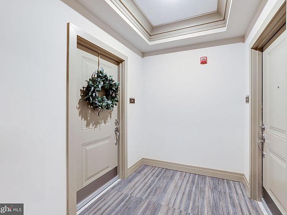 3rd image of 3989 Norton Pl Unit 304