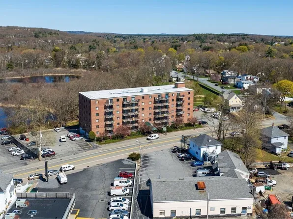 46 Cochituate Rd APT 201, Framingham, MA 01701