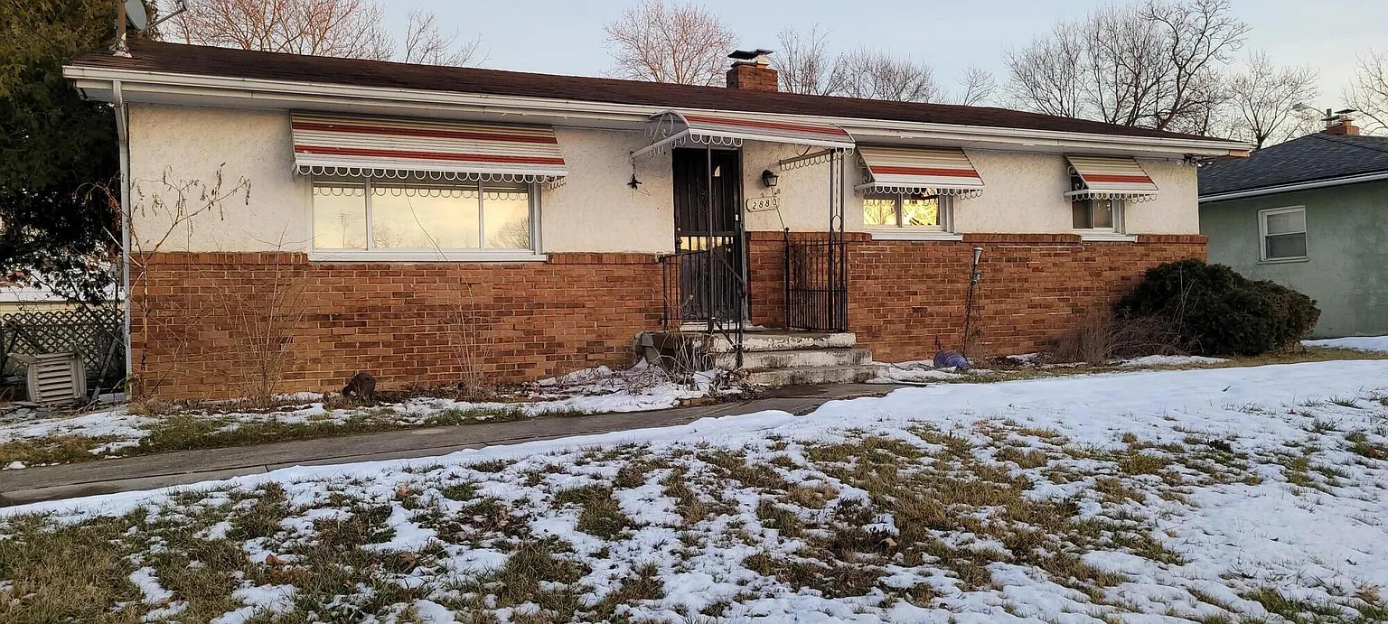 2880 Fairwood Ave photo 1
