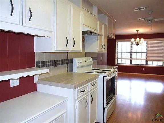 4th image of 502 Sunnyside Dr